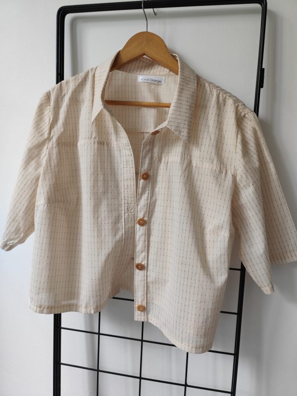 Chemise femme modèle "Pure"/ Women's shirt "Pure"model 00276