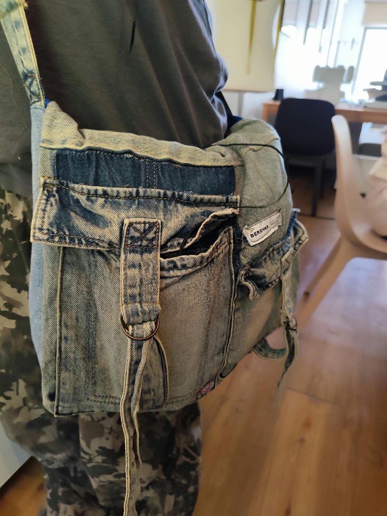 Transform second hand clothes